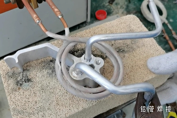 �X����߀�����y�ȵ����X���m�c�X�ܸ��l�F��