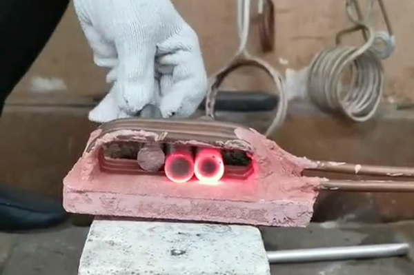 �F���ӟ��ø��l�Б��ӟ��O��