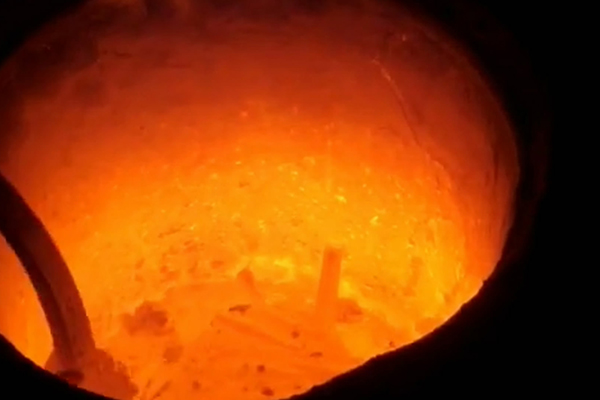 ���l�۟��t�w�eС��������