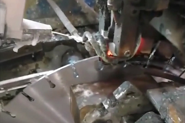 �Ƭ�ϵĺϽ��ø��l���әC����