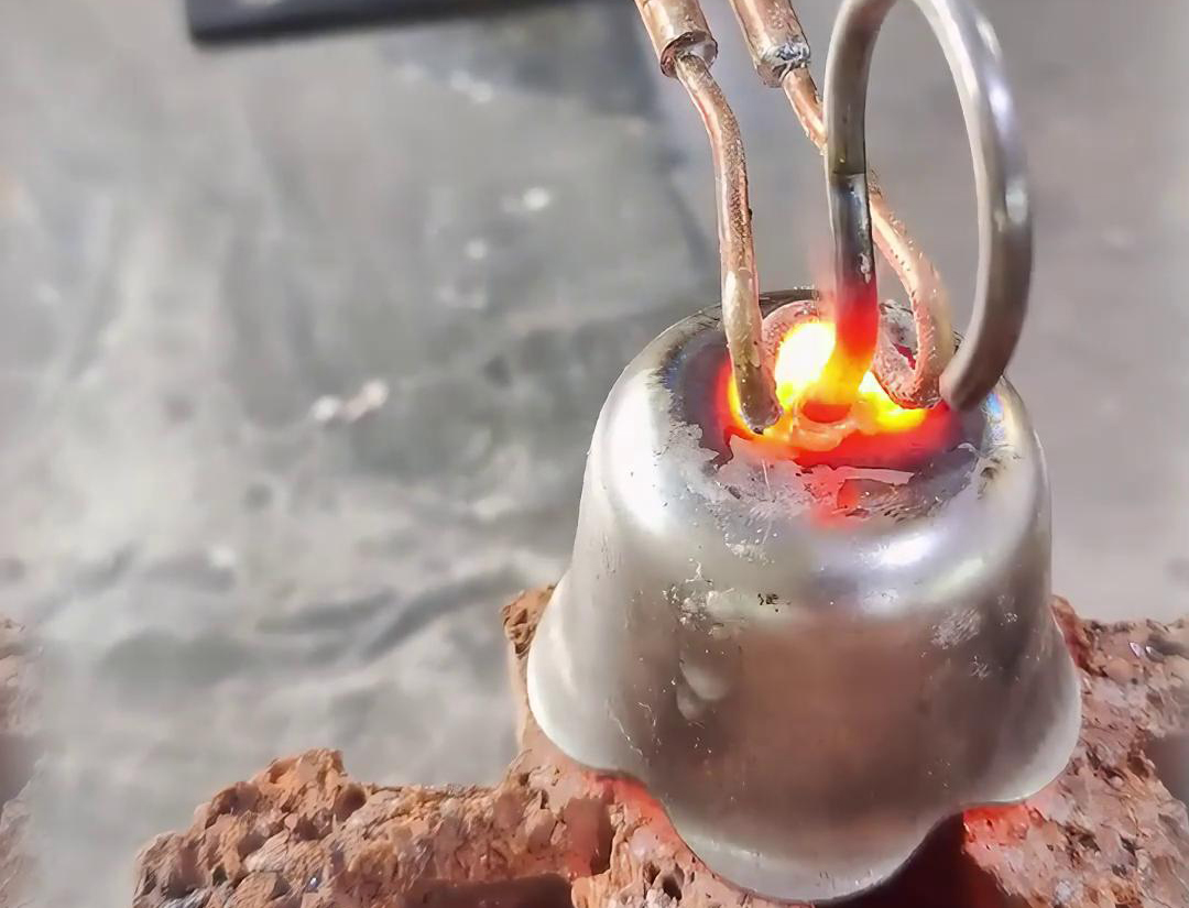 超高頻焊接機應用于銅、鐵、鋁等各類同種或異種金屬材料的焊接