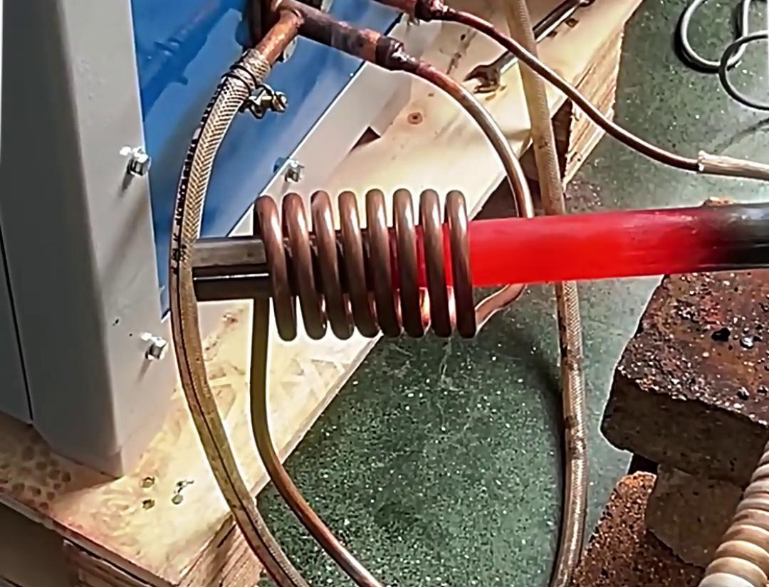 不銹鋼管加熱退火過程中，高頻加熱設備的應用具有顯著優勢