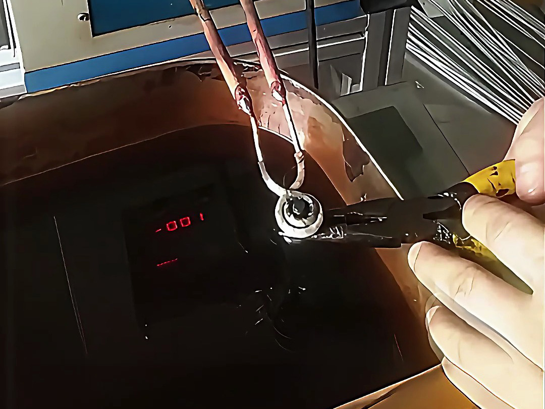 螺絲淬火熱處理：超高頻技術實現 “堅固與抗崩斷” 平衡