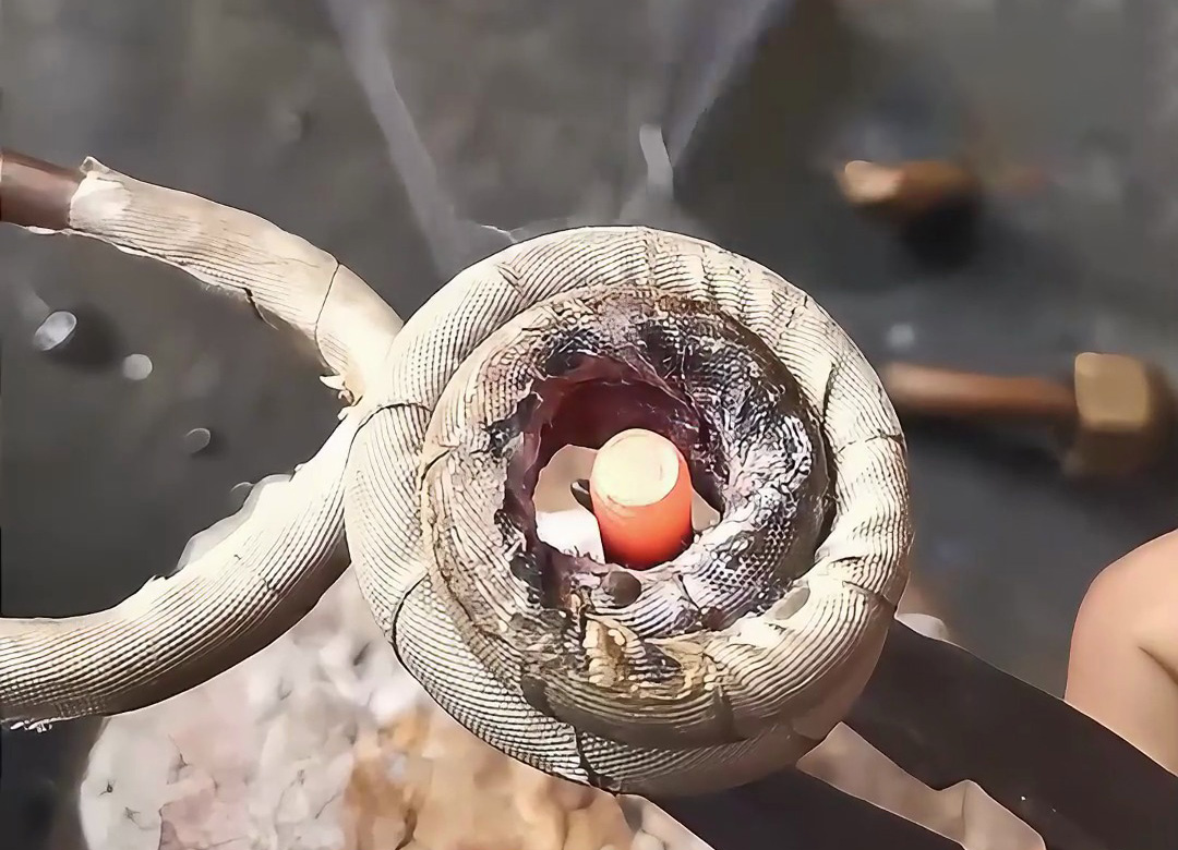 海拓高頻加熱機實測：直徑 6mm 銅螺桿 3 秒升溫破千度，強悍功率盡顯加熱實力