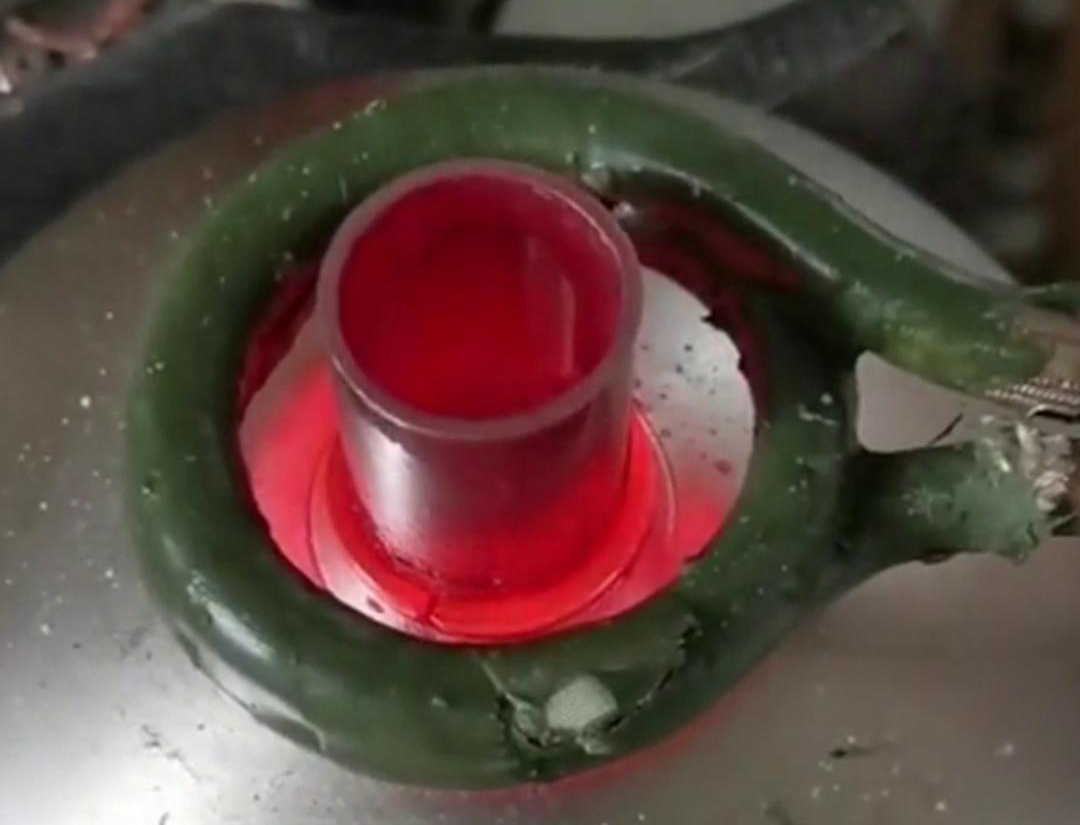 高頻焊機，不單純只是焊接銅管鋁管，還可以焊接不銹鋼鐵更各類異種金屬釬焊