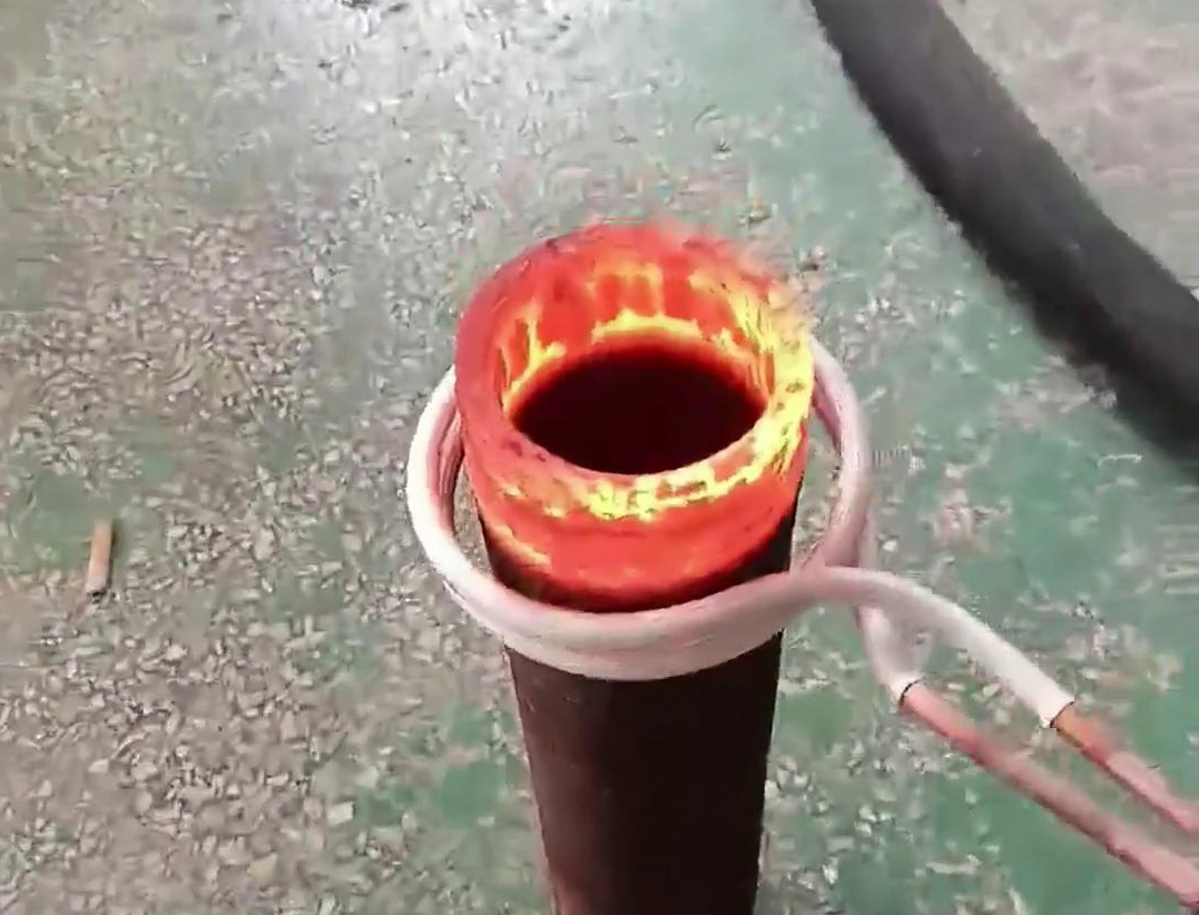 手持式高頻加熱機，輕便靈活，操作簡便