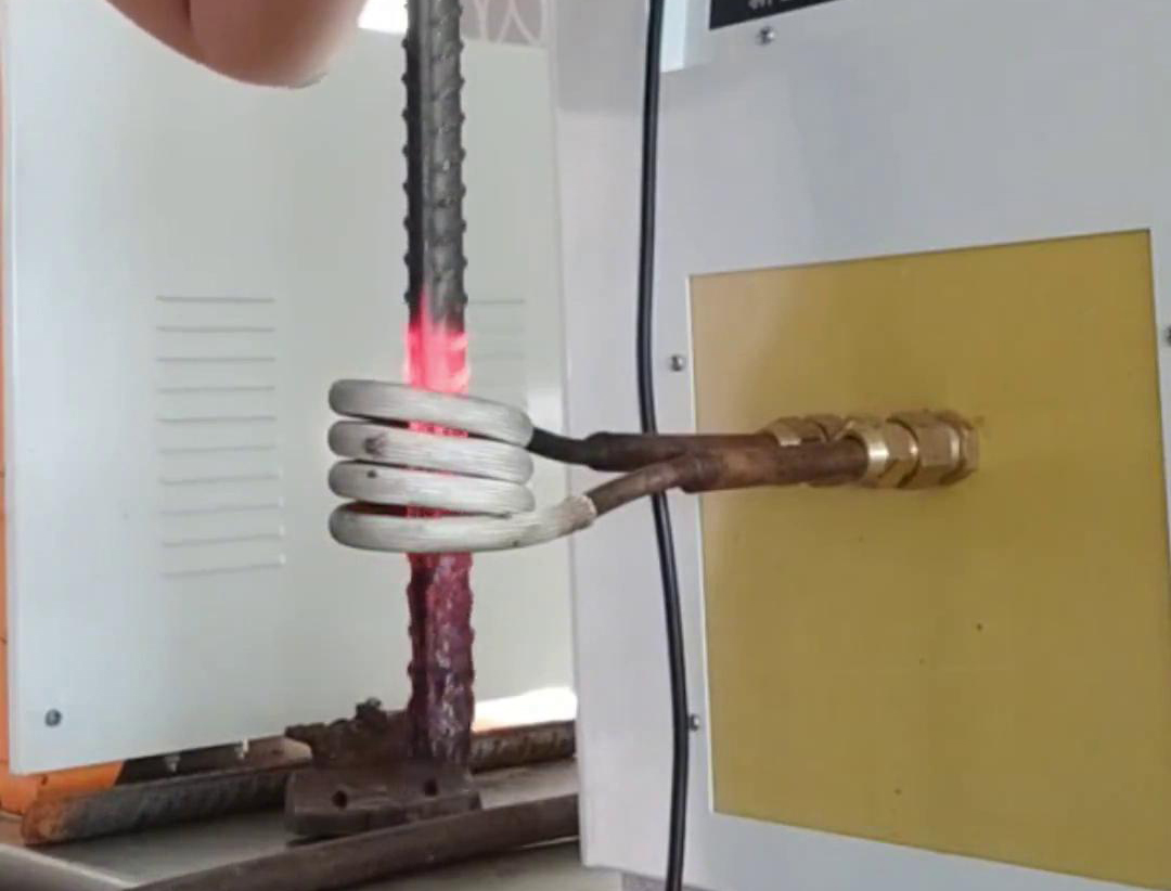 高頻感應加熱機確實主要對金屬進行加熱，而對人體無法產生加熱效果