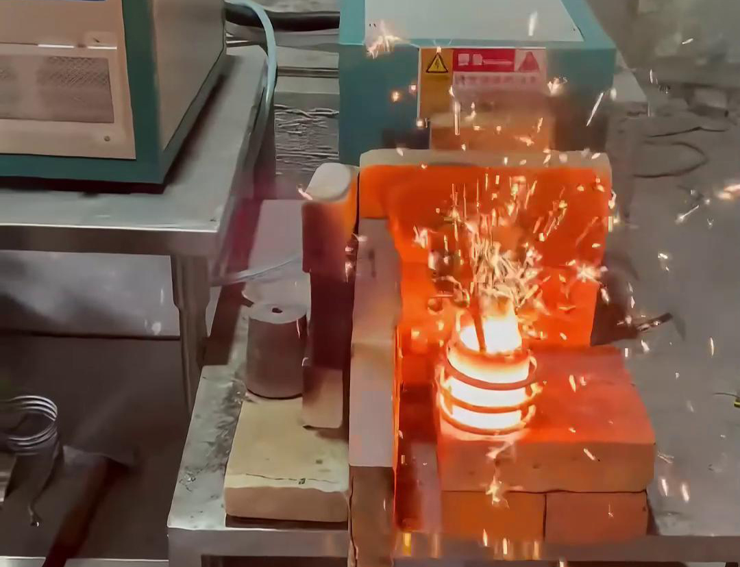 小型高頻熔煉爐可以熔煉什么金屬？