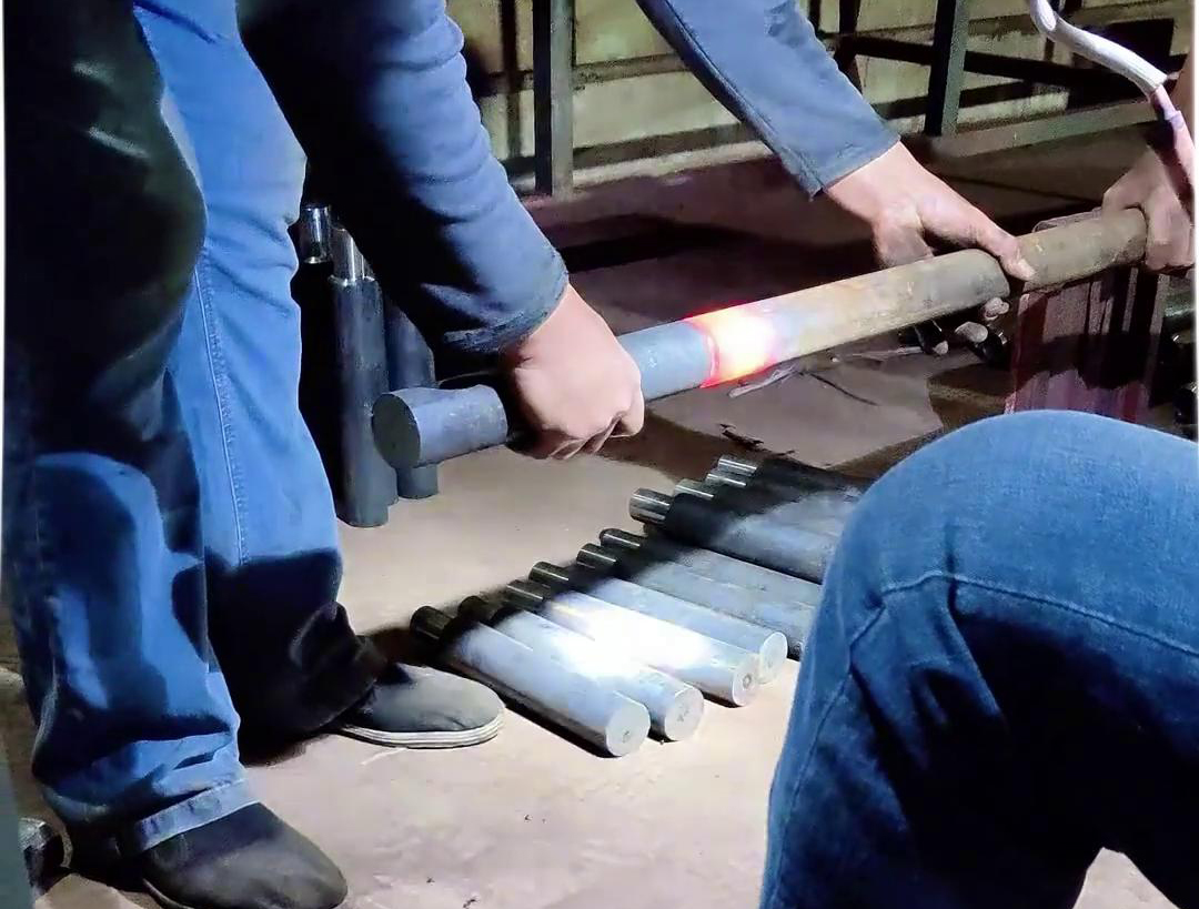 如何對軸類進行熱裝配工藝？簡單，一臺恒溫可控感應加熱設備即可