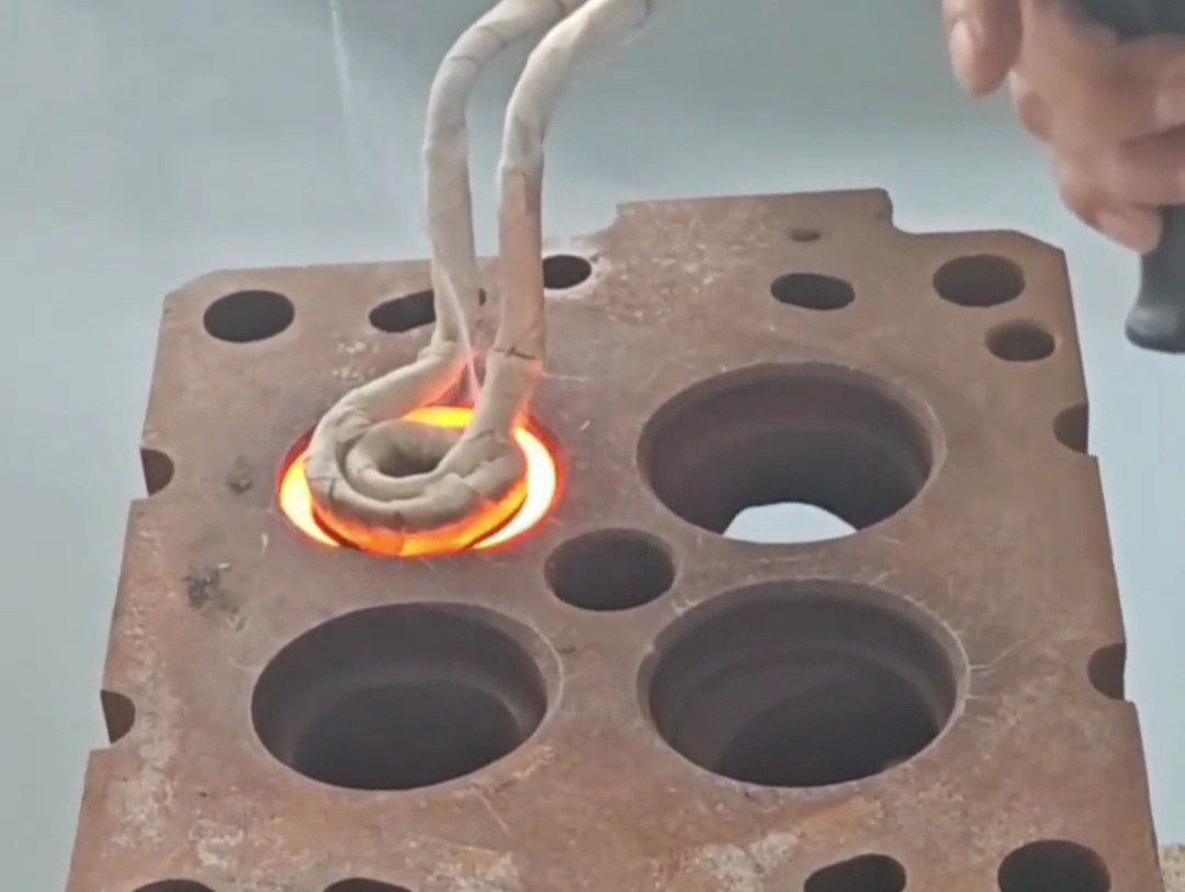 用手持式高頻加熱機 來測試一下能不能加熱氣門座圈